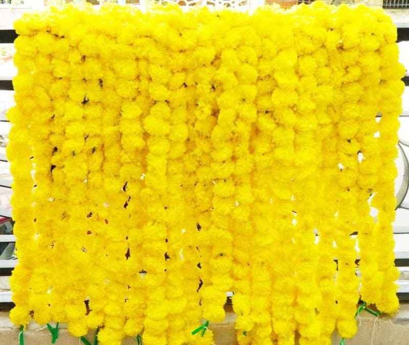 hyperboles plastic Garland(Yellow)