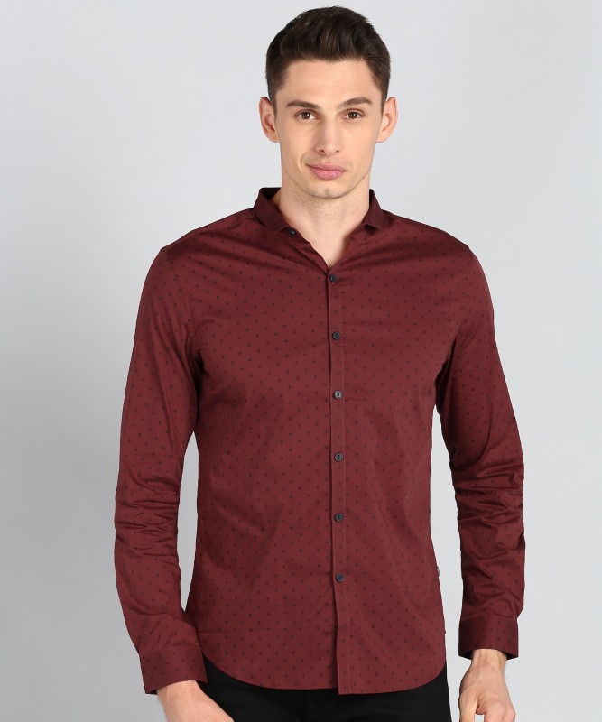 levis maroon shirt