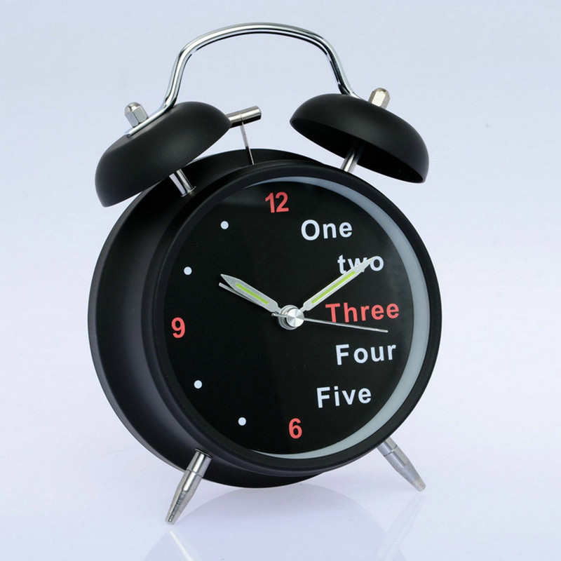 skylinkdigital Analog Silver Clock