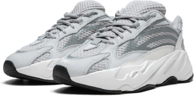 Reflective Yeezy 700 Grey Souk Yeezy 700 Static Reflective Running