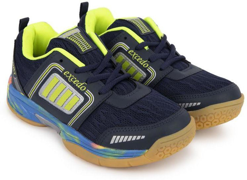 Non marking badminton sales shoes for girls