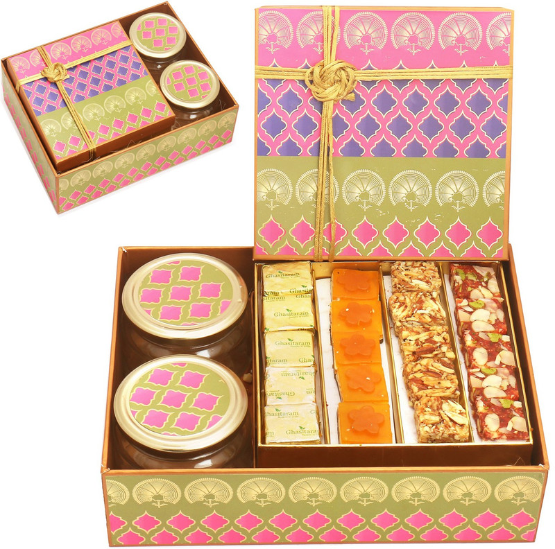 assorted-bites-box-with-almonds-and-cashews-jars-ghasitaram-original-imafkwyumz59qygd.jpeg