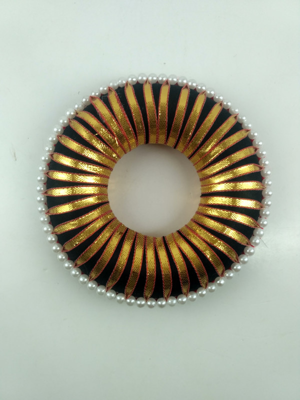 pranaam Black hair accessories Ring bun with pearl and gold ribbon Hair Accessory Set, Bun(Black)