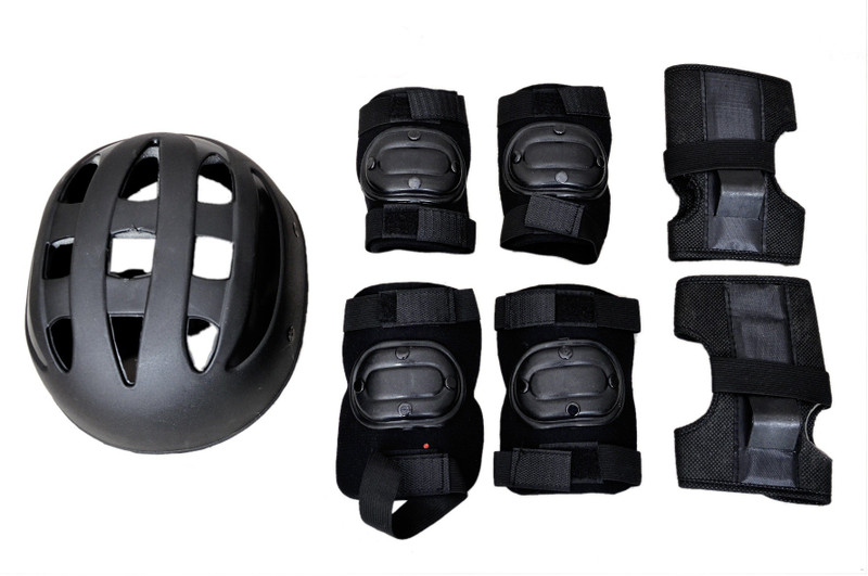 SPORTSHOLIC New Black Skating Protective Set For Kids 5 To 10 Years Skating Kit