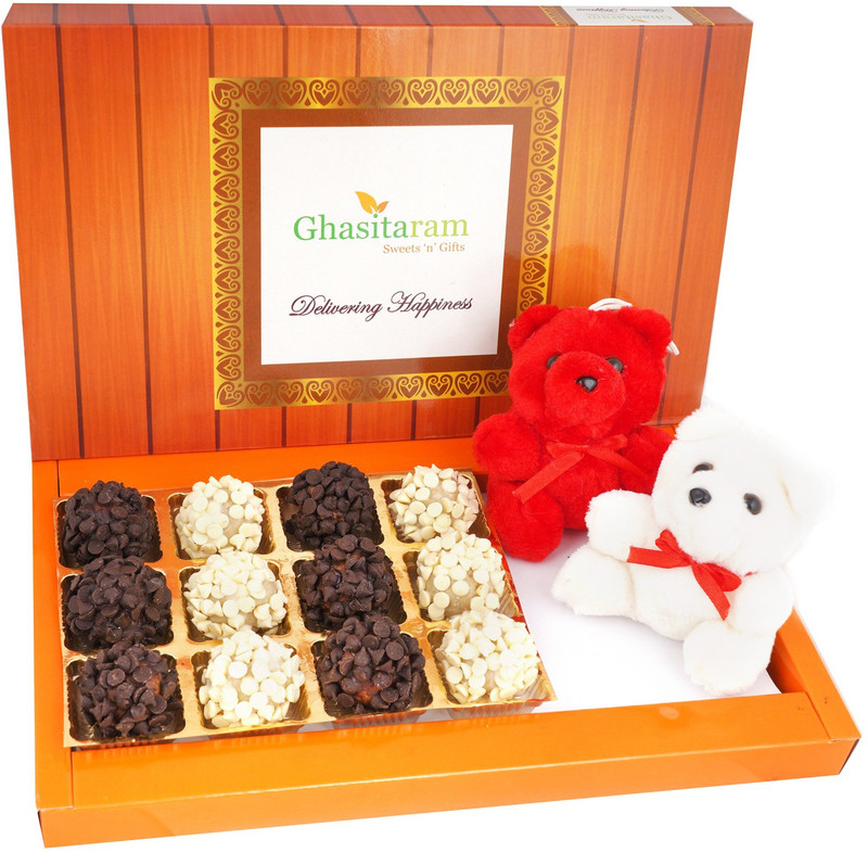 valentine-sweets-chocochip-cashew-flowers-and-2-teddies-original-imafzmjh2zass6mw.jpeg