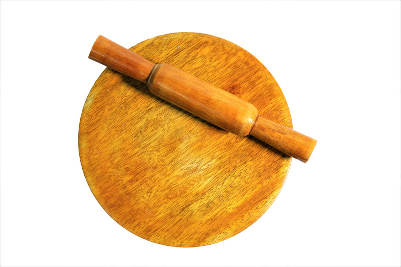 shranjivi Wooden Chakla Belan / Roti Maker Toy for Kids