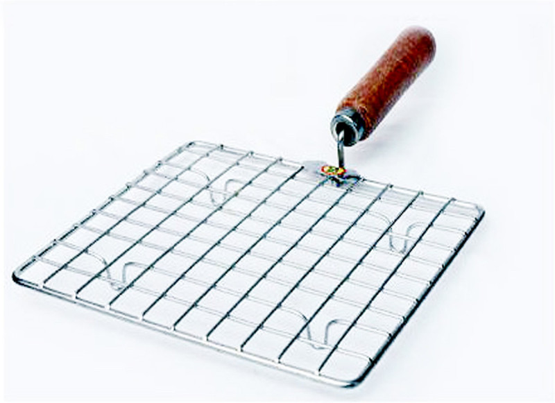 RAU MA Squire Roaster With Wooden Handle_07 2 kg Roaster(Silver)