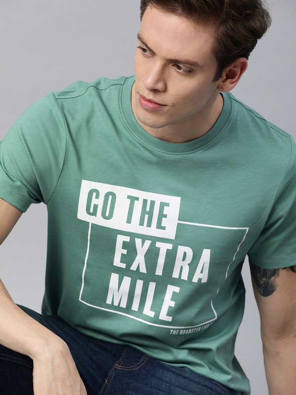 Roadster Printed Men Round Neck Gold T-Shirt