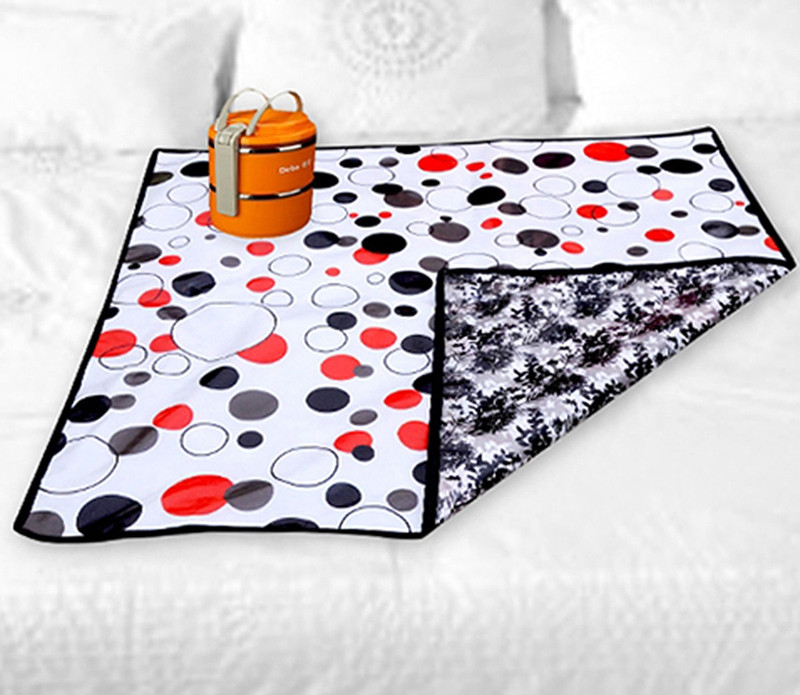 Acoma PVC (Polyvinyl Chloride) Baby Bed Protecting Mat(White, Red, Free)