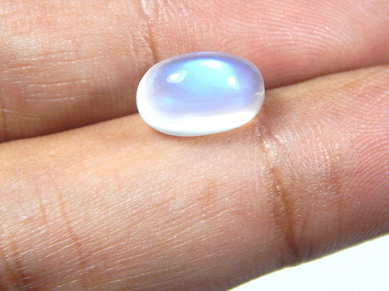 hoseki Ceylon Blue Moon pebble AAA++ 4.8Cts high quality pebble Regular Oval Crystal Pebbles(Multicolor 1 Pieces)