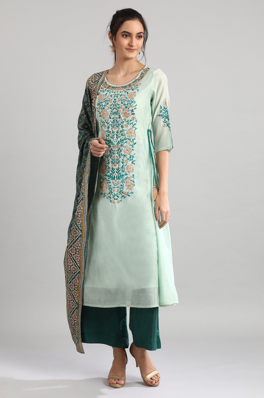 flipkart.com - 50-70% +Extra 10% Off