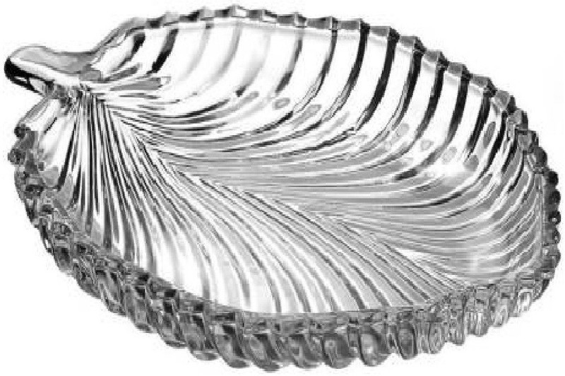 SIOPAWORLD Small Beautiful Leaf Shape Glass Tray Plate for Serving Dry Fruits, Fruits, Snacks, Sweets, Chocolates for Home Decoration, Living Room (pack of 1) Tray(Microwave Safe)