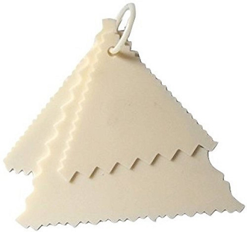 BAKERS4U 3Pc/Set Triangle Sawtooth Shape Cake Decorating Icing Comb Dough Cutter Chocolate Bark Maker Baking Scrapping DIY Tools Baking Comb(Plastic Pack of 3)