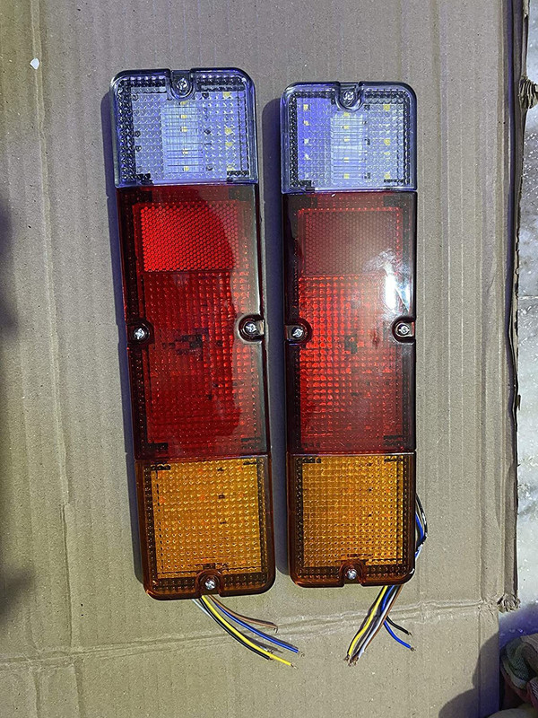 Auto MT MARUTI GYPSY LED LIGHT REAR BRAKE TAIL LIGHT SET OF 2PC Car Dash Indicator Lamp