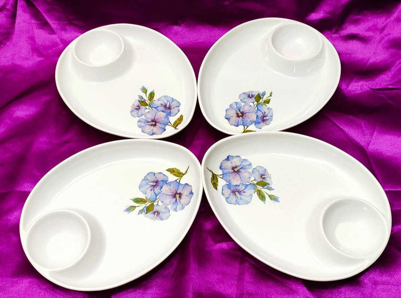 Creative Hub Pack of 4 Melamin DIP CHIP WHITE Chip & Dip tray Dinner Set(White, Microwave Safe)