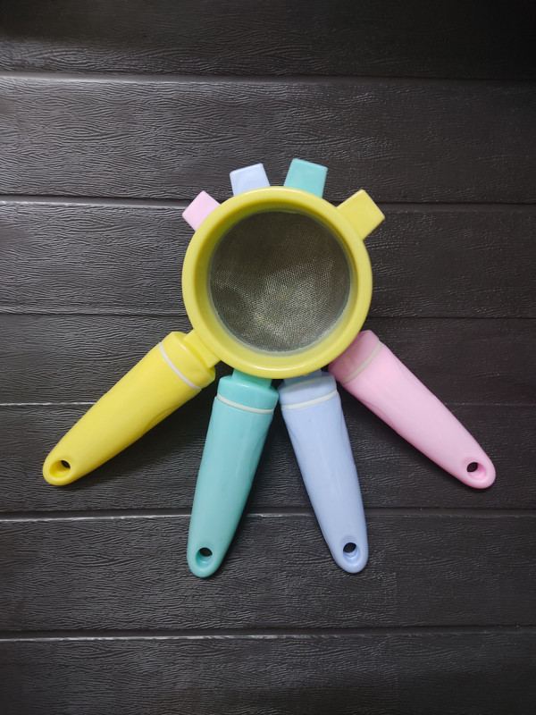 THE CIVIC SHOPPER Multi Cool Color Plastic Tea & Coffee Strainers with Stainless Steel Mesh Tea Strainer(Pack of 4)