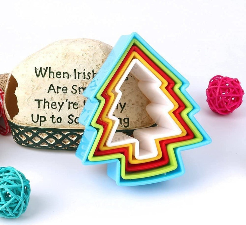 Hussain mart Food Grade Plastic Christmas Tree Shape Cookie Cutter Set 5 Pieces Set Mold for Cake Cupcakes Decoration Decorating Biscuit Sandwich Sugarpaste Fondant Gumpaste Cut Cookie Cutter(Pack of 5)