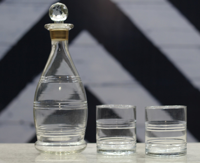 shobhana enterprises Crystal Clear Decanter Set with Glasses - (1 Decanter, 6 Glasses) Decanter(Glass, 1000 oz)