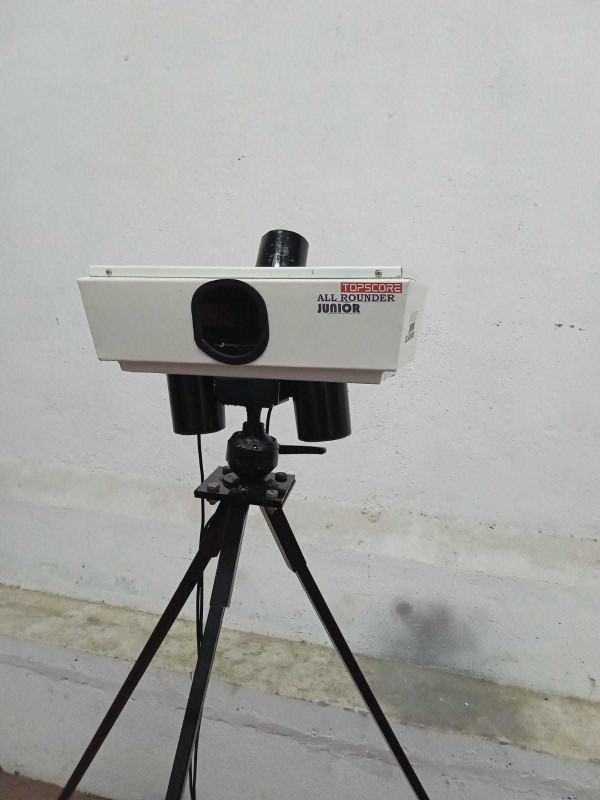 TOPSCORE SPORTS TOPSCORE JUNIOR Cricket Bowling Machine(Digital)