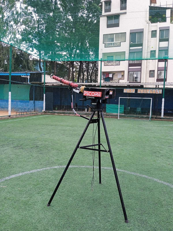 TOPSCORE SPORTS TSARM001 Cricket Bowling Machine(Digital)