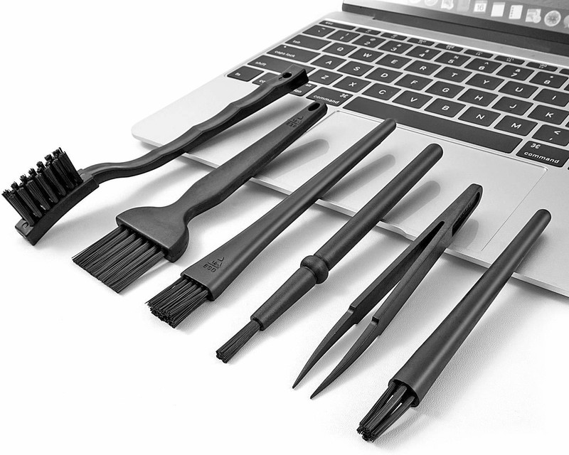 CLUSPEX Small Portable Plastic Handle Nylon Anti Static Cleaning Brush Kit for Computers, Laptops, Mobiles(Cleaning Brush Kit - Set of 7)