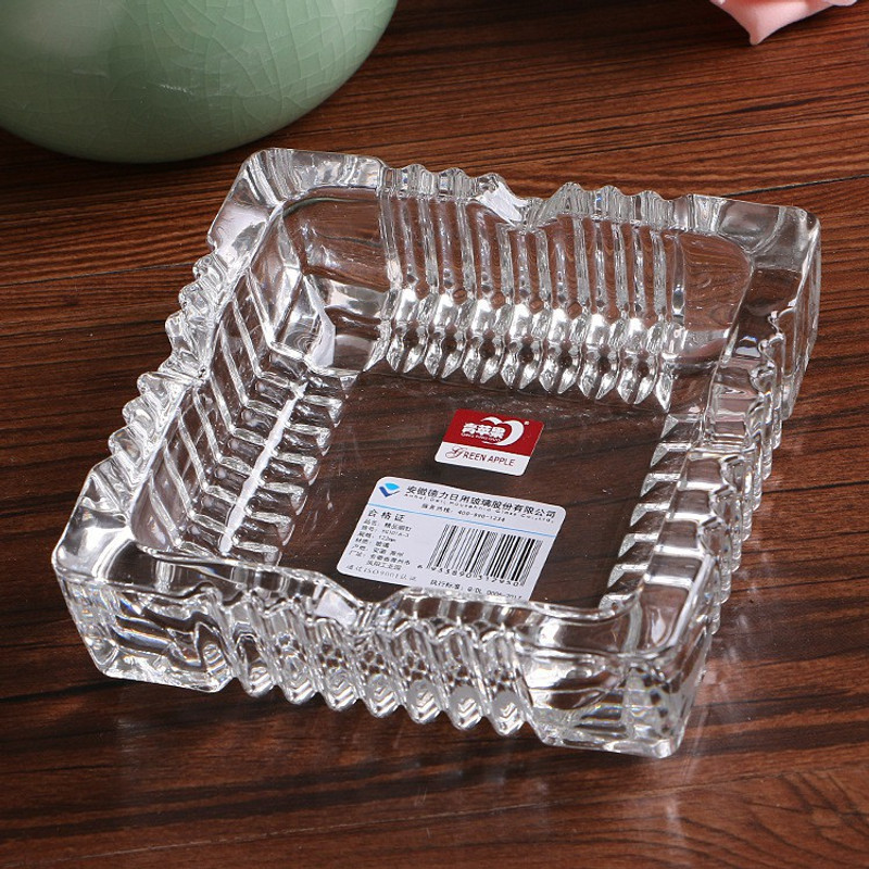 VIOVI Decorative Crystal Glass Square Shape Ashtray, Cigar & Cigarette Glass Ash Tray Clear Crystal Ashtray(Pack of 1)
