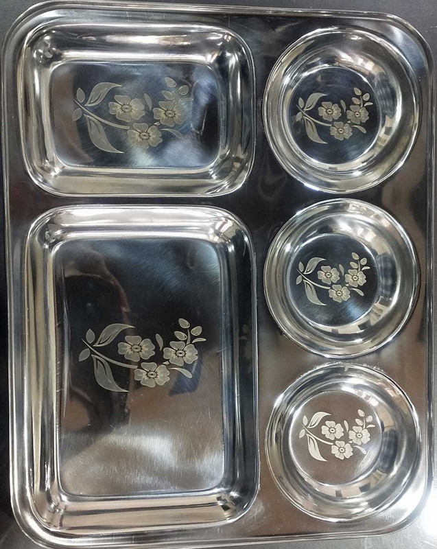 SANAV STAINLESS STEEL STYLISH 5 COMPARTMENT BHOJAN THAL Sectioned Plate