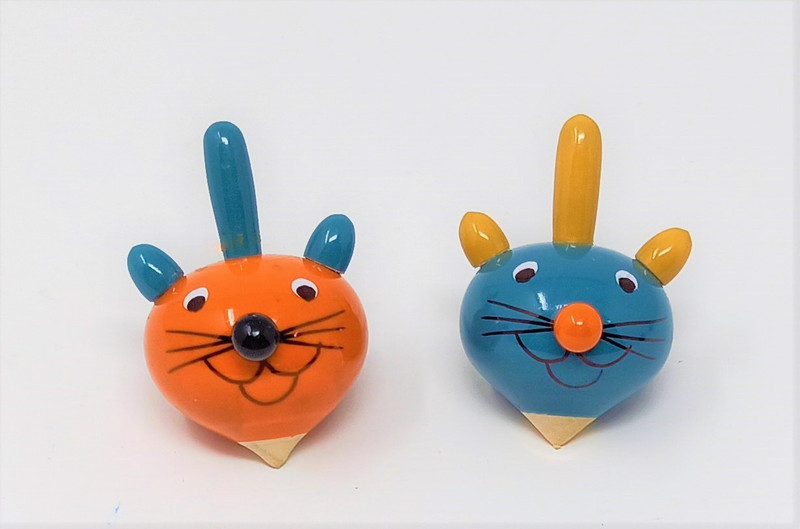 A And A Kreative Wooden Cute Jerry Spinning Tops Toy (Set of 2)