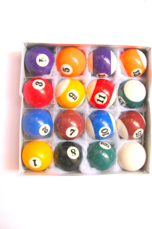 HE Retail Elite quality Billiard Ball(Pack of 16, Red, Black, Yellow, Green, Maroon, Brown, White, Orange)