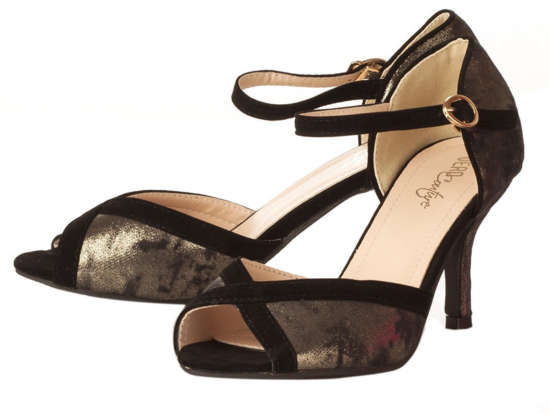 Vero Couture Women Gold Heels