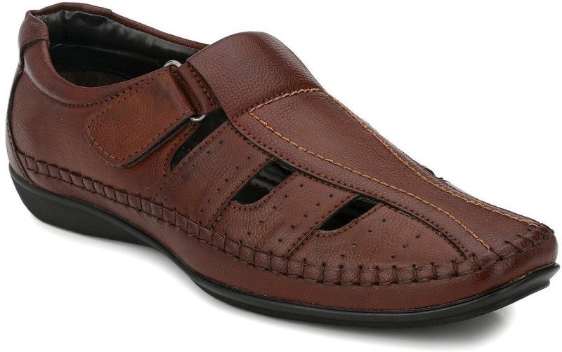 Peponi Men Brown Sandals