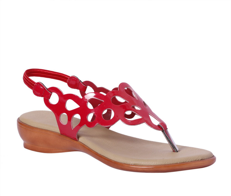 Pantof Girls Wedges(Red) RS.300 (72.00% Off) - Flipkart