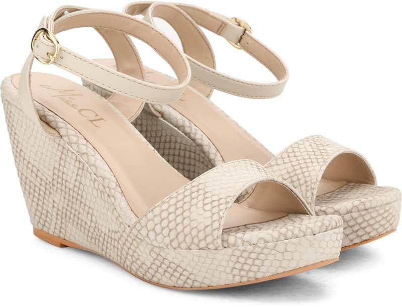 Carlton London Miss CL Women White Wedges