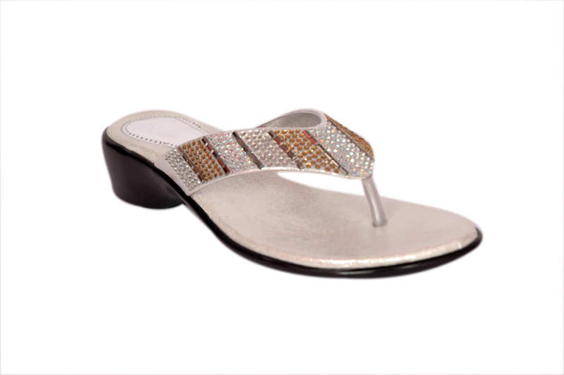 Studio 9 Fancy V Women Silver Wedges