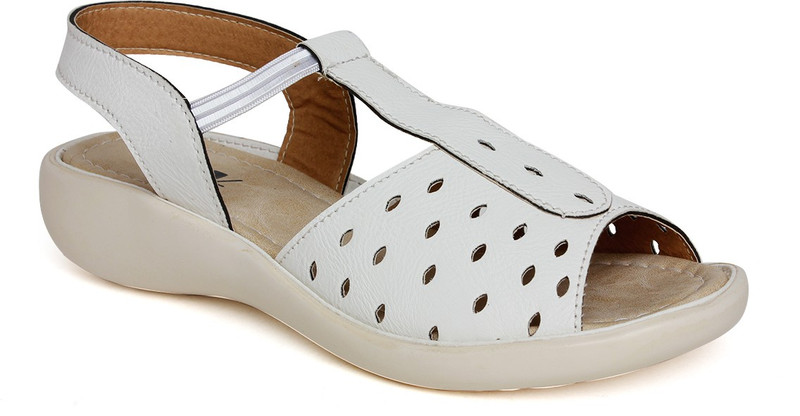Vendoz Women White Flats