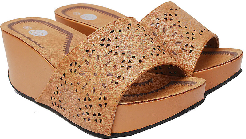 Ilo Women Khaki Wedges