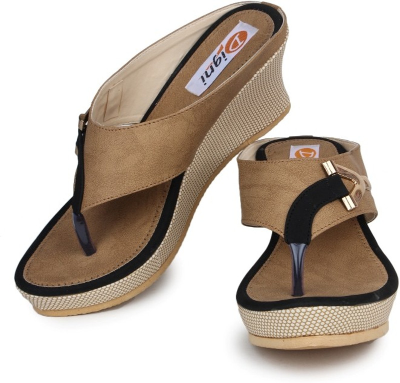 Digni Women Black Wedges