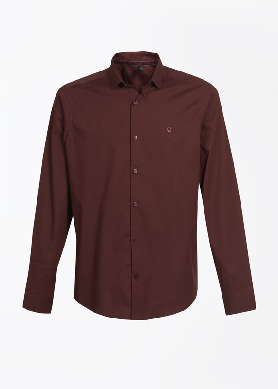 United Colors of Benetton. Men Solid Casual Maroon Shirt