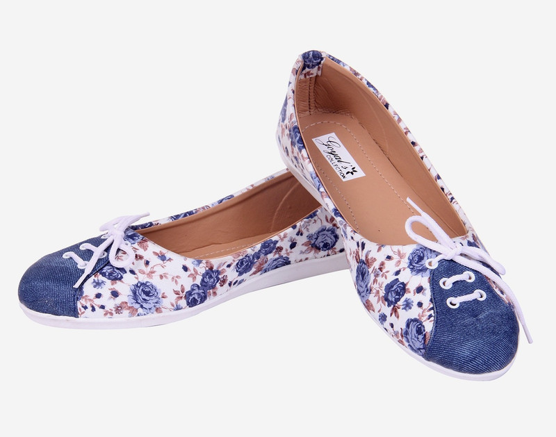 Goyal Blue Floral Bellies For Women(Multicolor)