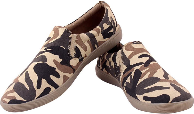 FUNK NROW Multicolor Sneakers Sneakers For Men(Multicolor)