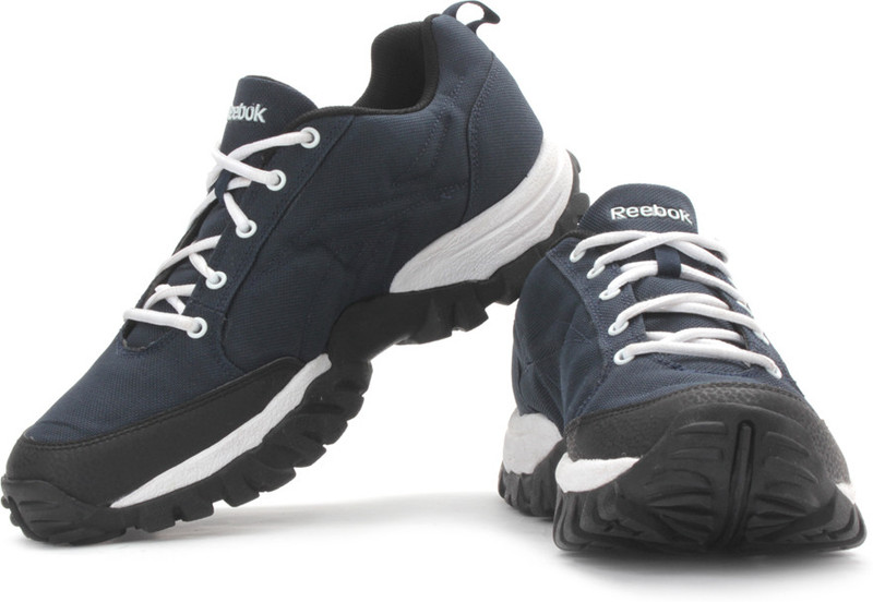 REEBOK Reverse Smash Lp Outdoors Shoes For Men(Navy, White, Black)