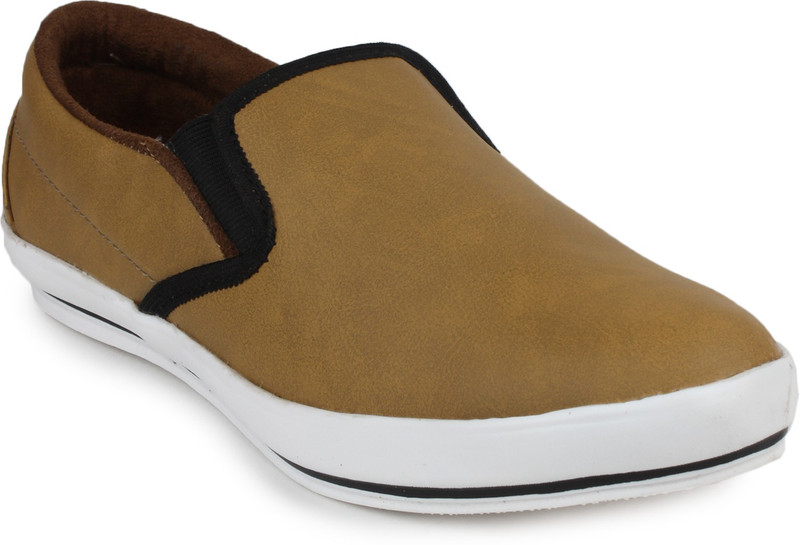 Jynx Slvr Casual Shoes For Men(Beige)
