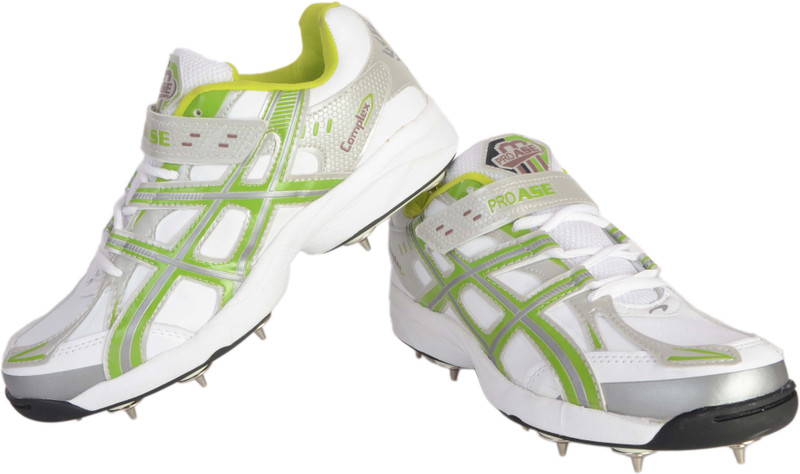 Proase Cricket Shoes For Men(White, Green)