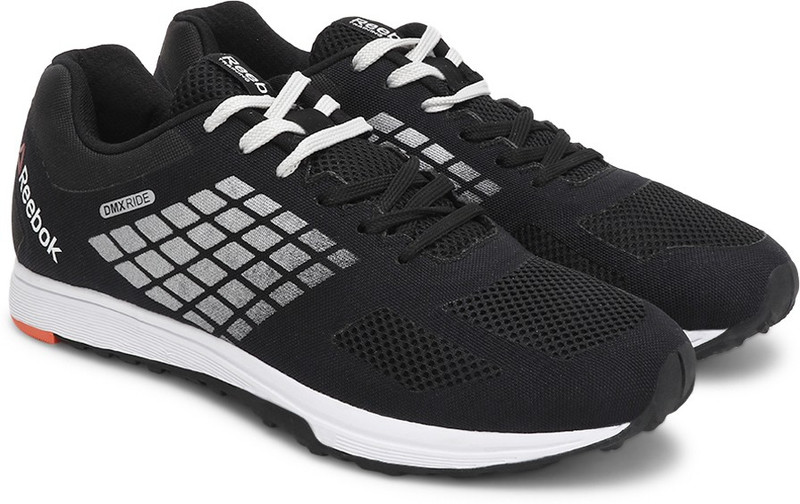 REEBOK QUANTUM TR Training & Gym Shoes For Men(Silver, Black)