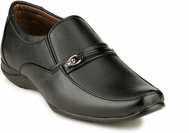 Mactree Hackner Slip On Shoes For Men(Black)