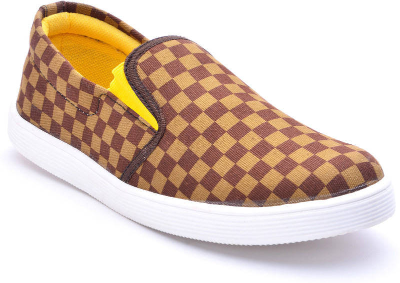 Boysons Casual Shoes For Men(Brown, Yellow)