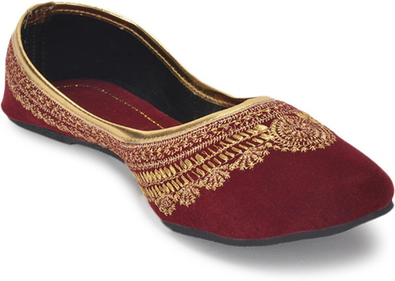 Paduki Ethnic Footwear Jutis(Red) RS.199 (64.00% Off) - Flipkart