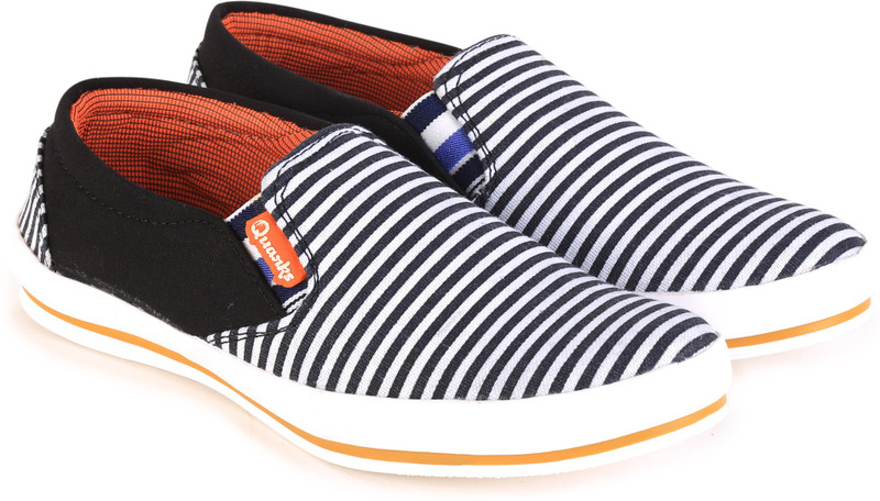 Quarks Canvas Shoes For Men(Black)