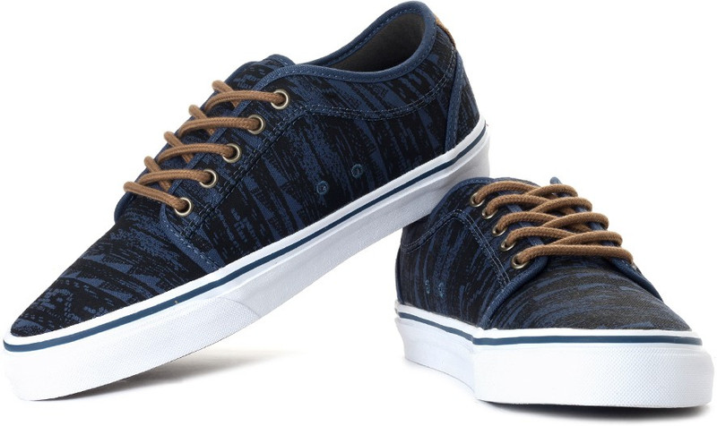 Vans Chukka Low Sneakers For Men(Blue, Black) Vans Chukka Low Sneakers For Men(Blue, Black)