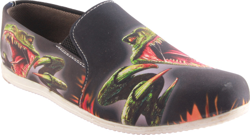 Zapatoz Zapatoz Black Dinosour Loafers For Men(Black)